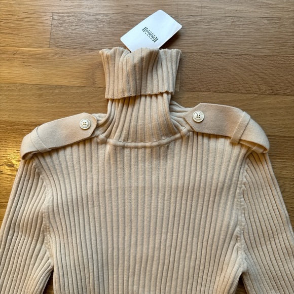 Elegant Cream Ribbed Knit Dress - Picture 2 of 4